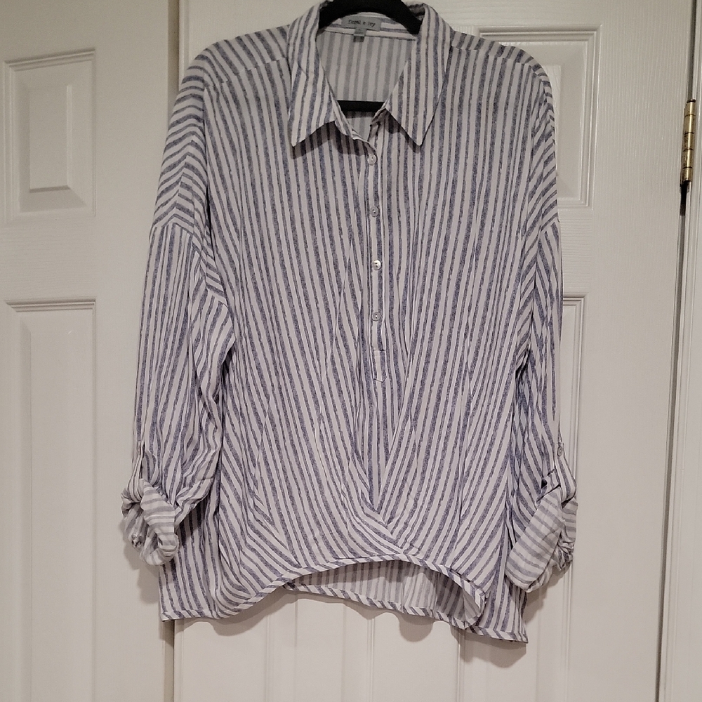 Zara Woman Blue & White Striped Button-Front Blouse